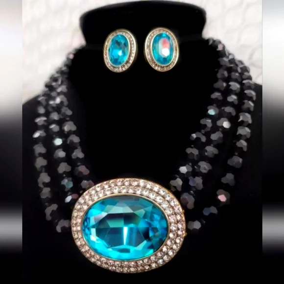 Heidi Daus Necklace And earrings Set - Picture 6 of 9